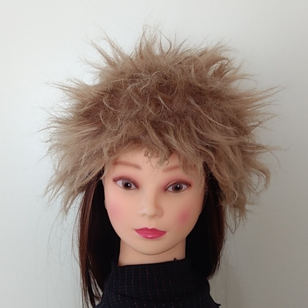 Faux fur hat tan